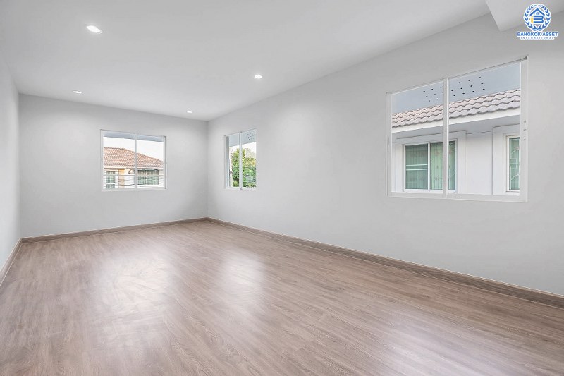 บ้านมือสองตกแต่งใหม่ ทำเลโซนเมือง! ม.โฮมเพลสเดอะพาร์ค รัตนาธิเบศร์-MRT บางพลู บ้านหลังใหญ่เนื้อที่ 54 ตร.ว. ฟังก์ชั่น 3 ห้องนอน 2 ห้องน้ำ พื้นที่ใช้สอยกว่า 168 ตร.ม. พร้อมเข้าอยู่ได้ทันที สะดวกทุกการเดินทาง เข้า-ออกได้ทั้งถ.ราชพฤกษ์ ,และถ.รัตนาธิเบศร์ เพียง 3 นาทีถึงรถไฟฟ้าสถานี "บางพลู"...