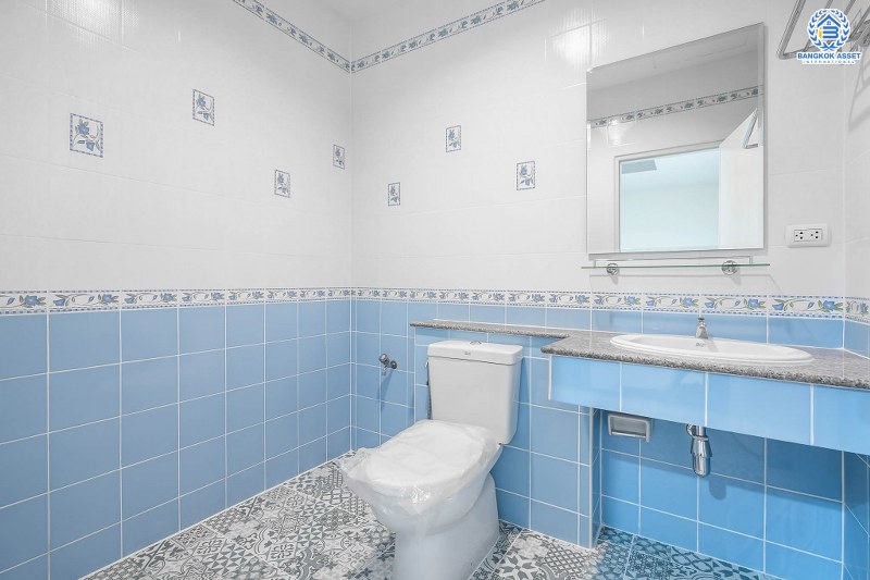 บ้านมือสองตกแต่งใหม่ ม.เจ้าพระยา รัตนาธิเบศร์-ราชพฤกษ์ (ติดตลาดเจ้าพระยา) สุดคุ้มหลังใหญ่ เนื้อที่ 21 ตร.ว. หน้ากว้าง 6 เมตร ฟังก์ชั่นครบ! 3 ห้องนอน 2 ห้องน้ำ ตอบโจทย์ทุกการอยู่อาศัย บนทำเลดีที่สุด เชื่อมต่อทุกเส้นทาง เพียง 10 นาทีถึง MRT สายสีม่วง "สถานีบางพลู" ราคาพิเศษสุด!...