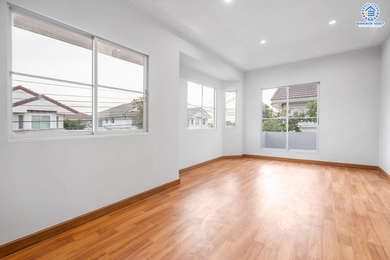 บ้านมือสองตกแต่งใหม่ ม.พฤกษ์ลดา บางใหญ่-เซ็นทรัลเวสต์เกต บ้านเดี่ยวคุณภาพ LH ตกแต่งใหม่ทั้งหลัง จัดเต็มให้แบบพร้อมอยู่ เนื้อที่ 50 ตร.ว. พร้อมฟังก์ชั่น 3 ห้องนอน 2 ห้องน้ำ 2 ที่จอดรถ เดินทางสะดวกสบาย บนเส้นทางสายหลัก "กาญจนาภิเษก" ใกล้เซ็นทรัลเวสต์เกต และรถไฟฟ้าสถานี "คลองบางไผ่"...