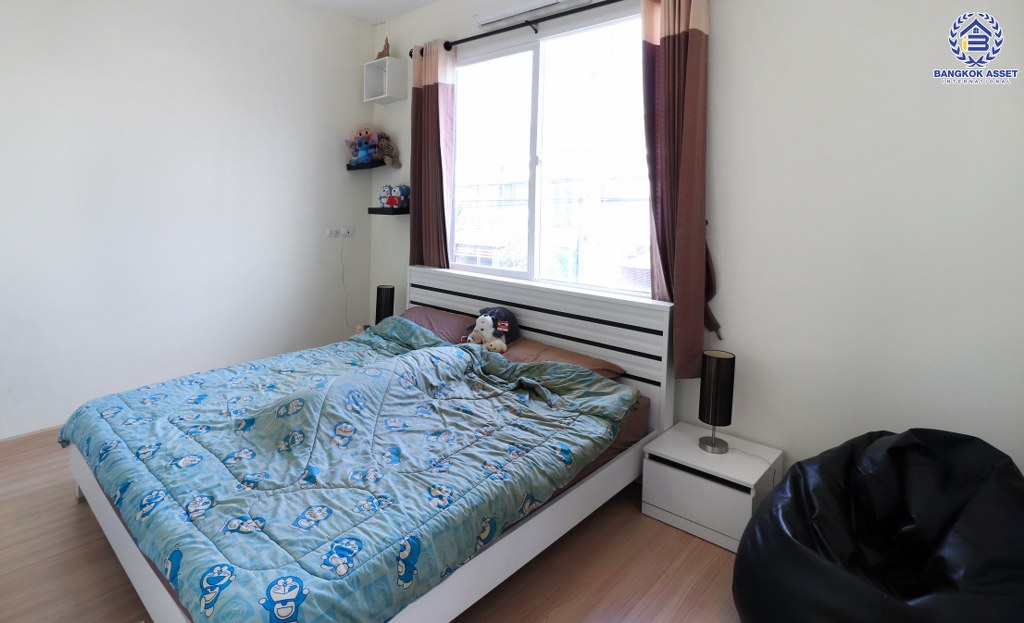 ทาวน์เฮ้าส์มือสองนนทบุรี ห้องมุม ถนนเมน ม.กัสโต้ ท่าน้ำนนท์-พระราม5 เนื้อที่ 18.3 ตร.ว. ฟังก์ชั่น 3 ห้องนอน 2 ห้องน้ำ มีครัวเคาน์เตอร์ ชุดโต๊ะรับประทานอาหาร แอร์ 2 เครื่อง บนเดินทางสะดวก ติดถนนใหญ่ ใกล้สะพานพะราม5 และสะพานมหาเจษฎาบดินทร์ฯ ราคาคุ้มที่สุดในย่านนี้!!