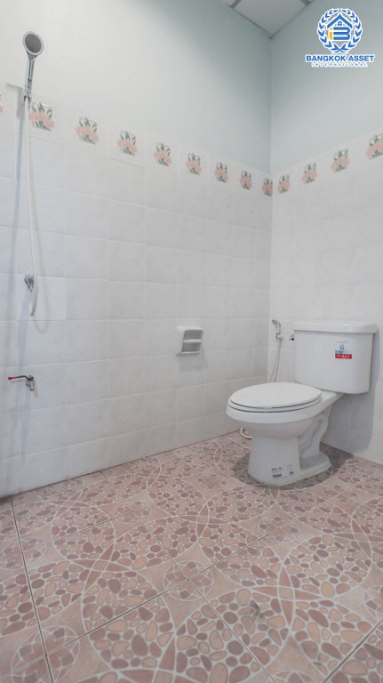 ทาวน์เฮ้าส์มือสองนนทบุรี ราคาพิเศษ! ม.เพชรเกษร ติวานนท์45 เนื้อที่ 19 ตร.ว. ฟังก์ชั่น 2 ห้องนอน 2 ห้องน้ำ ต่อเติมครัว+โรงรถ พร้อมอยู่ มีครัวเคาน์เตอร์ แถมแอร์ 3 เครื่อง บนทำเลดีที่สุด! เดินทางสะดวก ใกล้เซ็นทรัลรัตนาธิเบศร์ , เอสพลานาด แคราย และรถไฟฟ้าสายสีชมพู!.....