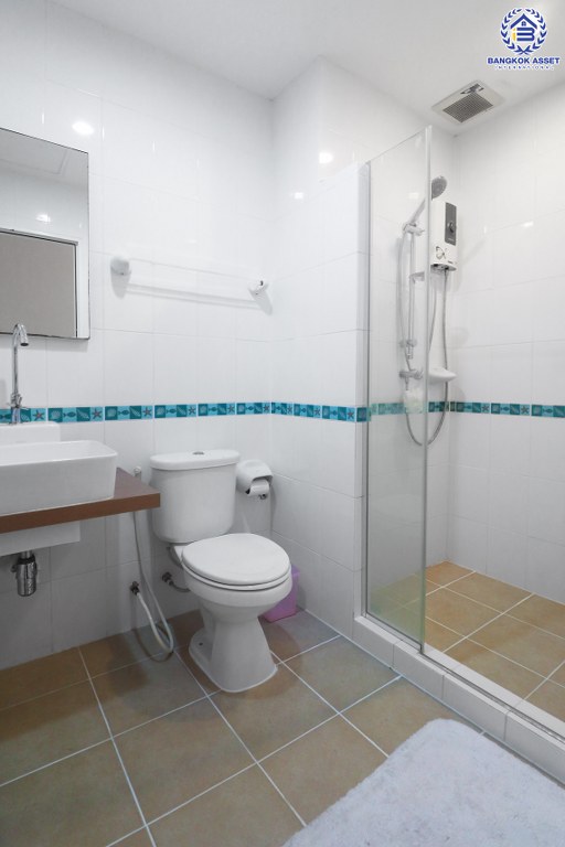 ทาวน์โฮม 3 ชั้น ถนนเมน ม.คาซ่าซิตี้2 สุคนธวัสดิ์ บ้านตกแต่ง/ต่อเติมพร้อมอยู่ เนื้อที่ 19.1 ตร.ว. ฟังก์ชั่น 3 ห้องนอน 3 ห้องน้ำ แถมแอร์ 4 เครื่อง บนทำเลคุณภาพ! ใจกลางห้างฯชั้นนำทั้ง The Walk , นวมินทร์ ซิตี้ อเวนิว , CDC ฯลฯ ใกล้จุดขึ้นทางด่วน "ฉลองรัช"