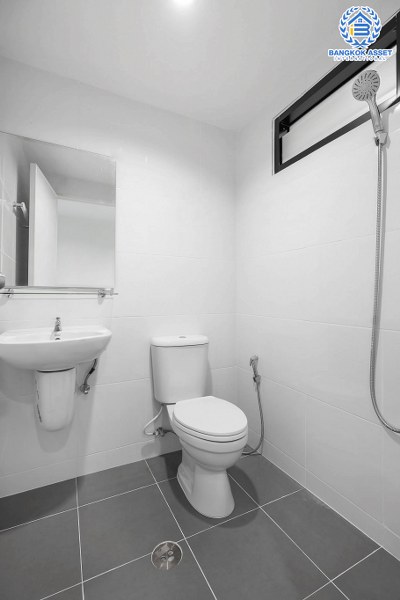 บ้านมือสองตกแต่งใหม่ ม.พระปิ่น 2 ติดถนนบรมราชชนนี บ้านพร้อมอยู่ ฟังก์ชั่นครบ! เนื้อที่ 17 ตร.ว. ฟังก์ชั่น 2 ห้องนอน 2 ห้องน้ำ ครัวกว้าง บนทำเลสุดสะดวก เข้า-ออกได้ 2 เส้นทาง *เพียง 15 นาทีจากเซ็นทรัลปิ่นเกล้า ใกล้ม.มหิดล และจุดขึ้นทางด่วน "ศรีรัช" คุ้มค่า! ราคาไม่แพง...