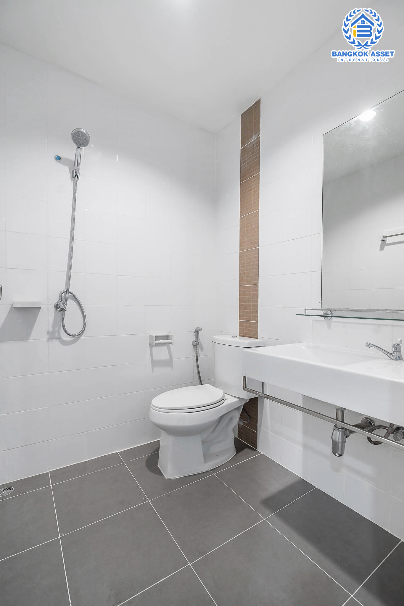 บ้านมือสองตกแต่งใหม่ โครงการ พฤกษาทาวน์ ราชพฤกษ์ พร้อมอยู่ เนื้อที่ 17.2 ตร.ว. ฟังก์ชั่น 3 ห้องนอน 2 ห้องน้ำ หน้ากว้าง 6 เมตร บนทำเลเดินทางสะดวก ติดถนนราชพฤกษ์ ใกล้วงเวียนพระรามห้า เซ็นทรัลเวสต์เกต ราคาพิเศษสุด!...