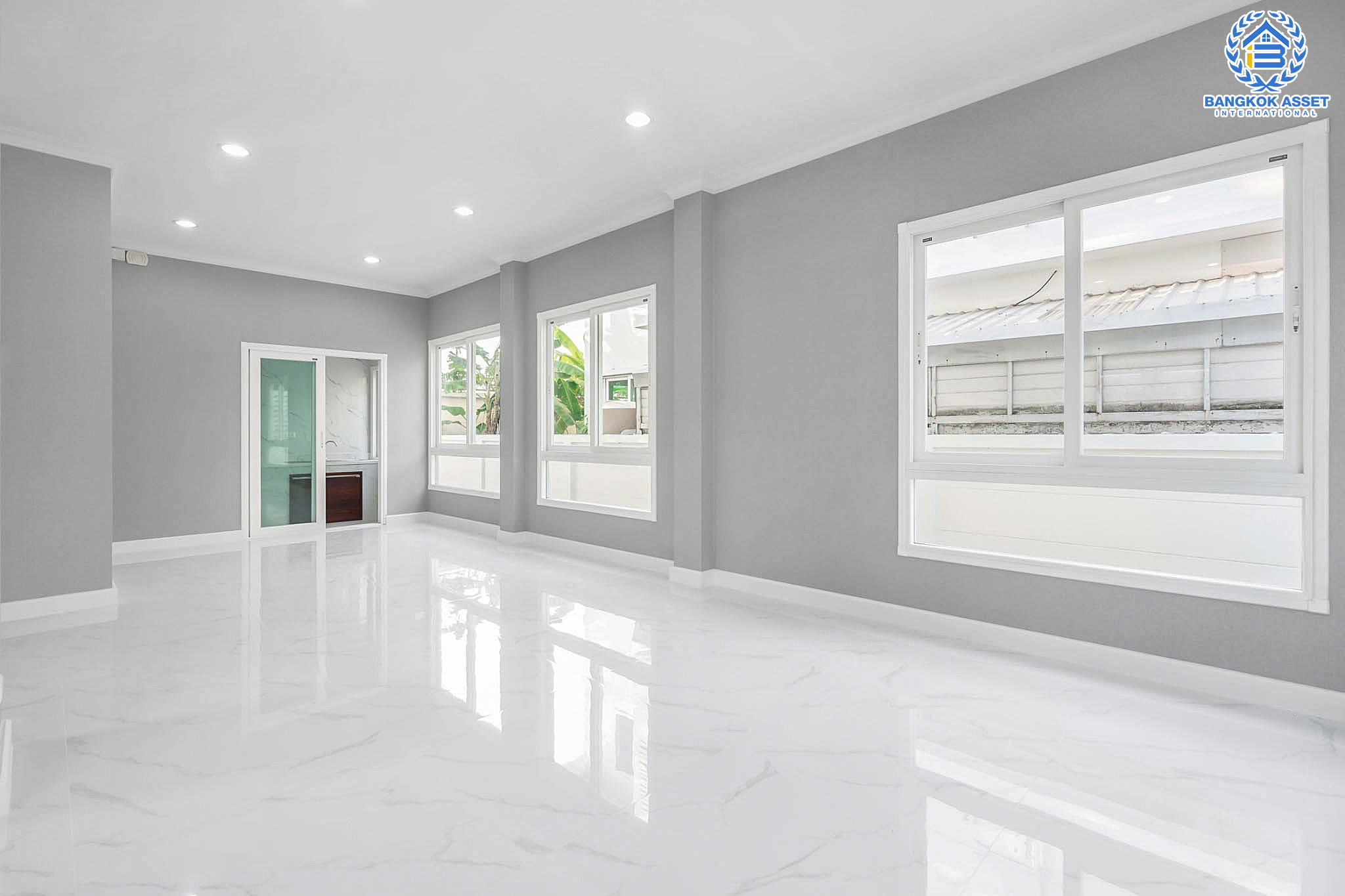 บ้านมือสองตกแต่งใหม่ หลังมุมสุดหรู เพอร์เฟค มาสเตอร์พีซ รัตนาธิเบศร์ หลังใหญ่ 73 ตร.ว. มากฟังก์ชั่น 3 ห้องนอน 4 ห้องน้ำ และห้องแม่บ้าน 1 ห้อง พร้อมบรรยากาศโครงการสุด Luxury บนทำเลเชื่อมต่อทุกการเดินทาง เพียง 400 เมตรถึง MRT ไทรม้า ใกล้จุดขึ้นทางด่วนงามวงศ์วาน