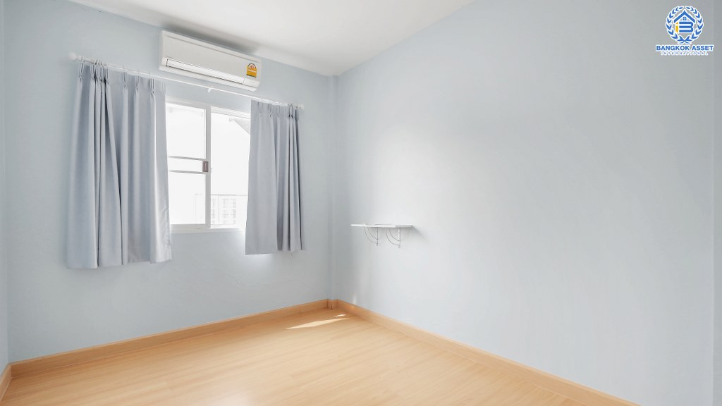 ทาวน์เฮ้าส์มือสองนนทบุรี ห้องมุม! โซนเมือง ม.ศุภาลัยพรีโม่ ท่าน้ำนนท์-พระราม5 หลังใหญ่สุดคุ้ม! เนื้อที่ 31.5 ตร.ว. ฟังก์ชั่น 3 ห้องนอน 2 ห้องน้ำ หน้ากว้าง 6 เมตร จอดรถได้ 2 คัน บนทำเลดีที่สุด! เข้า-ออได้หลายเส้นทาง ใกล้สะพานพระราม5 และรถไฟฟ้า "สถานีแยกติวานนท์"