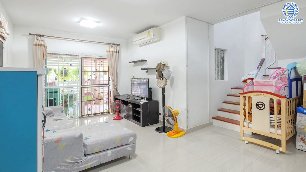 ทาวน์เฮ้าส์มือสองนนทบุรี ห้องมุม! ม.พฤกษาวิลล์33 บางใหญ่-กาญจนาภิเษก (ซ.วัดส้มเกลี้ยง) หลังใหญ่ ต่อเติมครัว โรงรถ พร้อมอยู่ เนื้อที่ 23.5 ตร.ว. ฟังก์ชั่น 3 ห้องนอน 2 ห้องน้ำ หน้ากว้าง 6 เมตร แถมแอร์ 5 เครื่อง พร้อมเดินทางสะดวก บนทำเลเชื่อมต่อหลายเส้นทาง ใกล้เซ็นทรัลเวสต์เกต และทางด่วนศรีรัช...