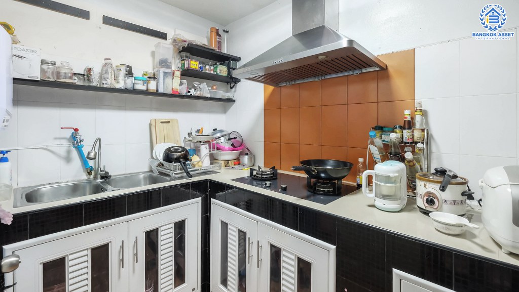 ทาวน์เฮ้าส์มือสองนนทบุรี ห้องมุม! ม.พฤกษาวิลล์33 บางใหญ่-กาญจนาภิเษก (ซ.วัดส้มเกลี้ยง) หลังใหญ่ ต่อเติมครัว โรงรถ พร้อมอยู่ เนื้อที่ 23.5 ตร.ว. ฟังก์ชั่น 3 ห้องนอน 2 ห้องน้ำ หน้ากว้าง 6 เมตร แถมแอร์ 5 เครื่อง พร้อมเดินทางสะดวก บนทำเลเชื่อมต่อหลายเส้นทาง ใกล้เซ็นทรัลเวสต์เกต และทางด่วนศรีรัช...