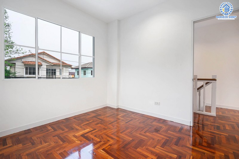 บ้านมือสองตกแต่งใหม่ สไตล์อบอุ่น โครงการ ชลลดา บางใหญ่-เซ็นทรัลเวสต์เกต พร้อมทุกการเข้าอยู่ เนื้อที่ 50.6 ตร.ว. ฟังก์ชั่น 3 ห้องนอน 2 ห้องน้ำ สังคมคุณภาพแบรนด์ LH พร้อม facilities ครบครัน บนทำเลศักยภาพ เดินทางสะดวก ใกล้ถ.กาญจนาภิเษก เพียง 10 นาทีถึงรถไฟฟ้า สถานีคลองบางไผ่...