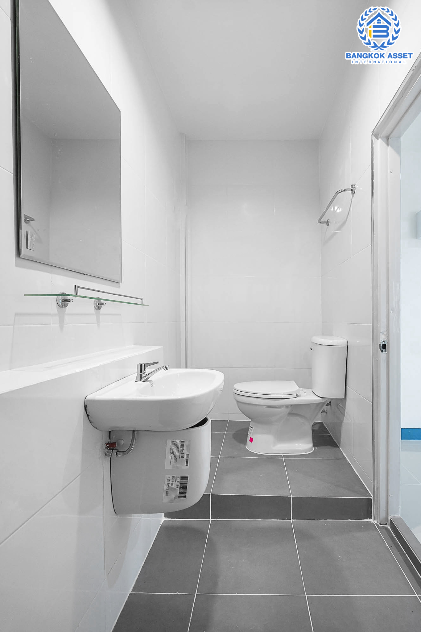 บ้านมือสองตกแต่งใหม่ ม.บัวทอง2 บางใหญ่-เซ็นทรัลเวสต์เกต เพียง 50 เมตรจากรถไฟฟ้า "สถานีคลองบางไผ่" บ้านกว้าง พร้อมอยู่ เนื้อที่ 30 ตร.ว. ฟังก์ชั่น 3 ห้องนอน 2 ห้องน้ำ เดินทางสะดวก เชื่อมต่อหลายเส้นทาง มีรถประจำทางผ่านหลายสาย ราคาพิเศษสุด!...