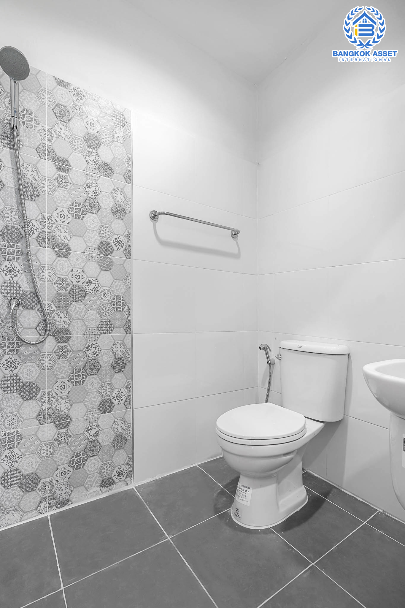 บ้านมือสองตกแต่งใหม่ ม.บัวทอง2 บางใหญ่-เซ็นทรัลเวสต์เกต เพียง 50 เมตรจากรถไฟฟ้า "สถานีคลองบางไผ่" บ้านกว้าง พร้อมอยู่ เนื้อที่ 30 ตร.ว. ฟังก์ชั่น 3 ห้องนอน 2 ห้องน้ำ เดินทางสะดวก เชื่อมต่อหลายเส้นทาง มีรถประจำทางผ่านหลายสาย ราคาพิเศษสุด!...