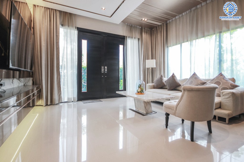 บ้านเดี่ยวมือสองนนทบุรี ห้องมุม! ม.เพอร์เฟคเพลส แจ้งวัฒนะ เนื้อที่ 70 ตร.ว. ฟังก์ชั่น 4 ห้องนอน 3 ห้องน้ำ ตกแต่งบิ้วท์อินหรูทั้งหลังแบบบ้านตัวอย่าง พร้อมแอร์ฝัง มีความเป็นส่วนตัว หน้าบ้านไม่ชนใคร บนทำเลศักยภาพ ใกล้เซ็นทรัลแจ้งวัฒนะ รถไฟฟ้า และทางด่วน!