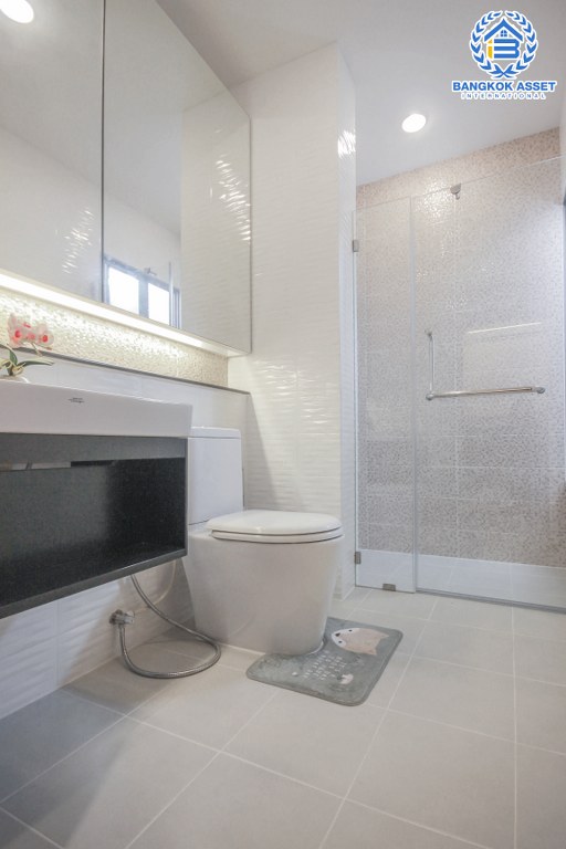 บ้านเดี่ยวมือสองนนทบุรี ห้องมุม! ม.เพอร์เฟคเพลส แจ้งวัฒนะ เนื้อที่ 70 ตร.ว. ฟังก์ชั่น 4 ห้องนอน 3 ห้องน้ำ ตกแต่งบิ้วท์อินหรูทั้งหลังแบบบ้านตัวอย่าง พร้อมแอร์ฝัง มีความเป็นส่วนตัว หน้าบ้านไม่ชนใคร บนทำเลศักยภาพ ใกล้เซ็นทรัลแจ้งวัฒนะ รถไฟฟ้า และทางด่วน!