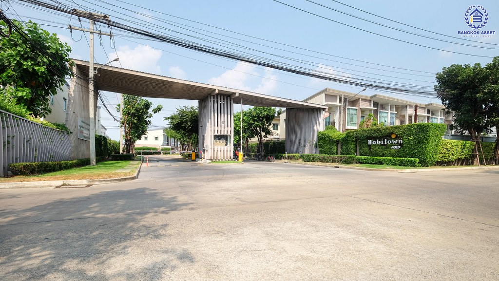 ทาวน์เฮ้าส์มือสองนนทบุรี ห้องมุม! ม.ฮาบิทาวน์ โฟลด์ ติวานนท์-แจ้งวัฒนะ แบรนด์แสนสิริ* หลังใหญ่สุดคุ้ม! ดีไซน์ทันสมัย เนื้อที่ 25.9 ตร.ว. ฟังก์ชั่น 3 ห้องนอน 2 ห้องน้ำ จอดรถได้ 2 คัน แถมแอร์ 4 เครื่อง เดินทางสะดวกบนทำเลติดถ.ติวานนท์ ใกล้จุดขึ้น–ลงทางด่วนศรีสมาน ราคาพิเศษสุดๆ