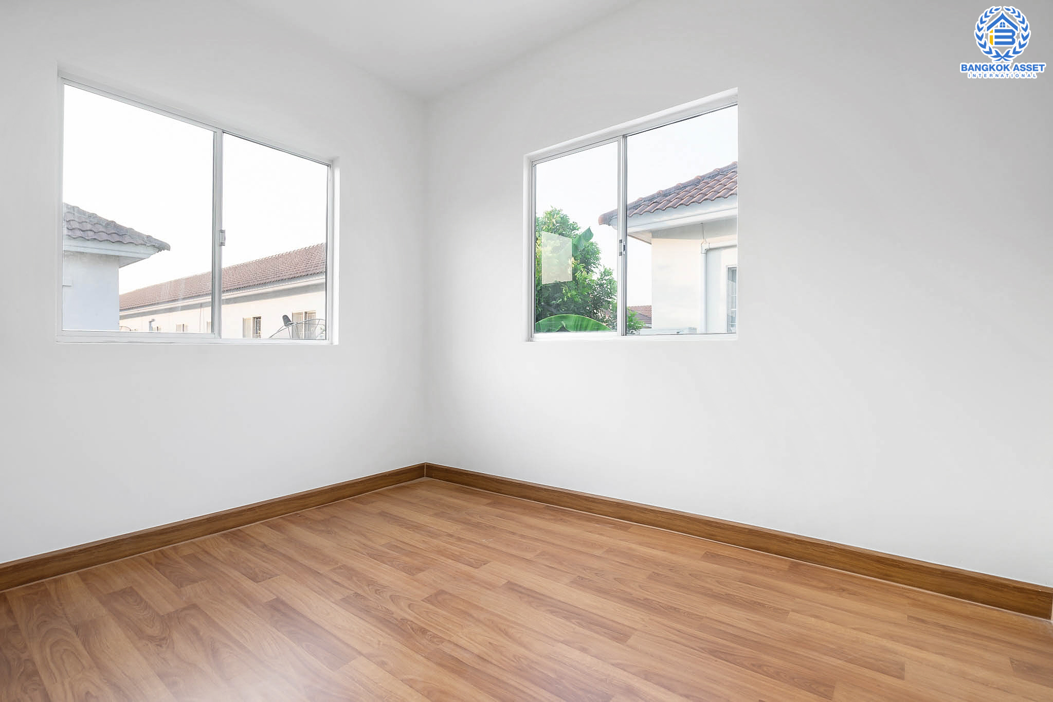 บ้านมือสองตกแต่งใหม่ ห้องมุมหายาก! ม.พฤกษา49/1 บางใหญ่-เซ็นทรัลเวสต์เกต เนื้อที่ 23.5 ตร.ว. ตกแต่งจัดเต็ม ฟังก์ชั่นครบ 3 ห้องนอน 2 ห้องน้ำ พร้อมอยู่ เดินทางสะดวก เข้าเมืองก็ง่าย ใกล้เซ็นทรัลเวสต์เกต และรถไฟฟ้า สถานีตลาดบางใหญ่...