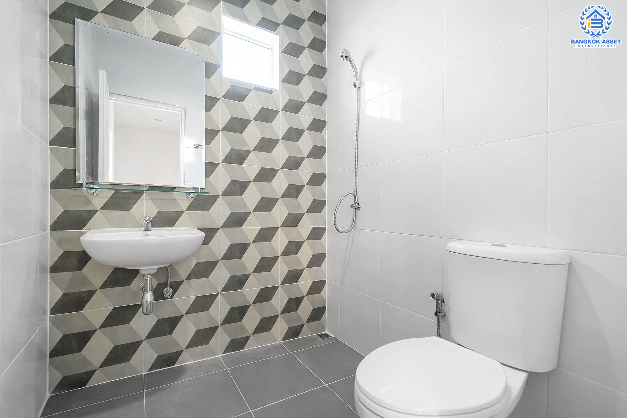 บ้านมือสองตกแต่งใหม่ ห้องมุมหายาก! ม.พฤกษา49/1 บางใหญ่-เซ็นทรัลเวสต์เกต เนื้อที่ 23.5 ตร.ว. ตกแต่งจัดเต็ม ฟังก์ชั่นครบ 3 ห้องนอน 2 ห้องน้ำ พร้อมอยู่ เดินทางสะดวก เข้าเมืองก็ง่าย ใกล้เซ็นทรัลเวสต์เกต และรถไฟฟ้า สถานีตลาดบางใหญ่...