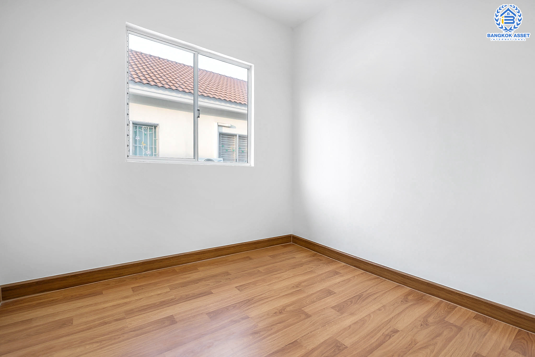 บ้านมือสองตกแต่งใหม่ ห้องมุมหายาก! ม.พฤกษา49/1 บางใหญ่-เซ็นทรัลเวสต์เกต เนื้อที่ 23.5 ตร.ว. ตกแต่งจัดเต็ม ฟังก์ชั่นครบ 3 ห้องนอน 2 ห้องน้ำ พร้อมอยู่ เดินทางสะดวก เข้าเมืองก็ง่าย ใกล้เซ็นทรัลเวสต์เกต และรถไฟฟ้า สถานีตลาดบางใหญ่...