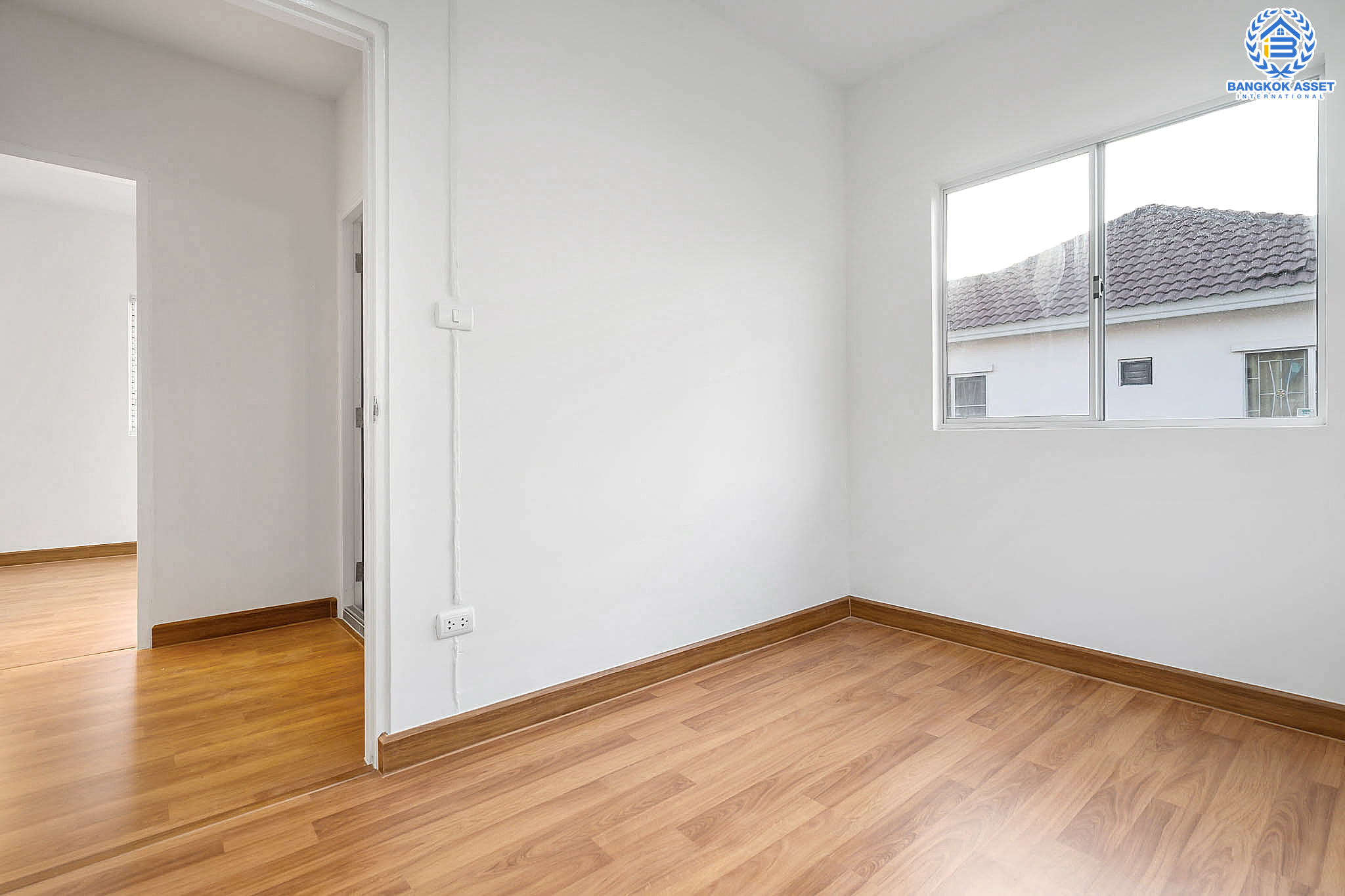 บ้านมือสองตกแต่งใหม่ ห้องมุมหายาก! ม.พฤกษา49/1 บางใหญ่-เซ็นทรัลเวสต์เกต เนื้อที่ 23.5 ตร.ว. ตกแต่งจัดเต็ม ฟังก์ชั่นครบ 3 ห้องนอน 2 ห้องน้ำ พร้อมอยู่ เดินทางสะดวก เข้าเมืองก็ง่าย ใกล้เซ็นทรัลเวสต์เกต และรถไฟฟ้า สถานีตลาดบางใหญ่...