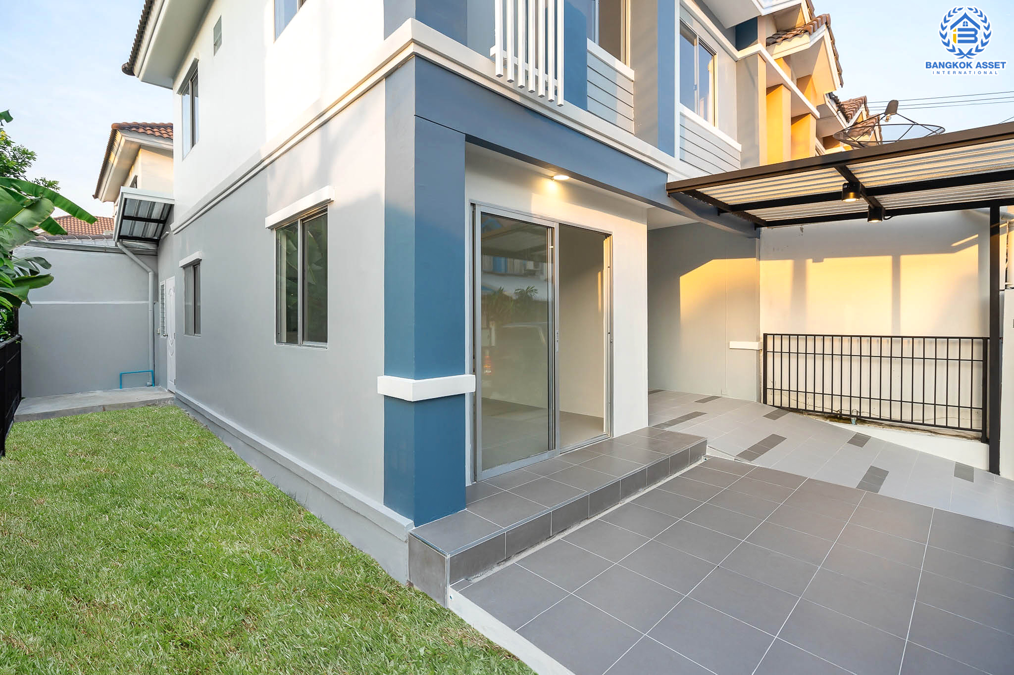 บ้านมือสองตกแต่งใหม่ ห้องมุมหายาก! ม.พฤกษา49/1 บางใหญ่-เซ็นทรัลเวสต์เกต เนื้อที่ 23.5 ตร.ว. ตกแต่งจัดเต็ม ฟังก์ชั่นครบ 3 ห้องนอน 2 ห้องน้ำ พร้อมอยู่ เดินทางสะดวก เข้าเมืองก็ง่าย ใกล้เซ็นทรัลเวสต์เกต และรถไฟฟ้า สถานีตลาดบางใหญ่...