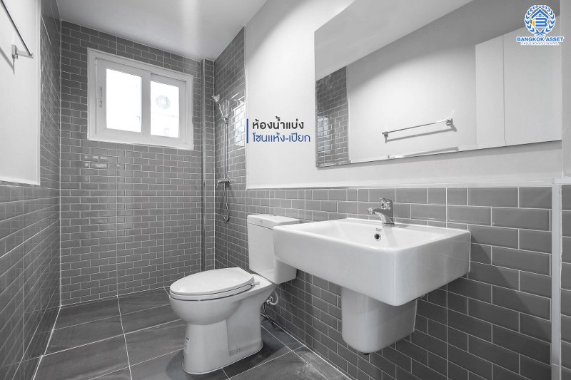 บ้านมือสองตกแต่งใหม่ ม.คาซ่าวิลล์ ราชพฤกษ์-แจ้งวัฒนะ คุณภาพจาก Q.House บ้านหลังใหญ่ ตกแต่งหรู มากฟังก์ชั่น เนื้อที่ 54.4 ตร.ว. ภายในกว้างขวาง ฟังก์ชั่น 3 ห้องนอน 3 ห้องน้ำ ทำเลศักยภาพ ติดถนนราชพฤกษ์ เชื่อมสู่แจ้งวัฒนะ และทางด่วนได้อย่างรวดเร็ว...