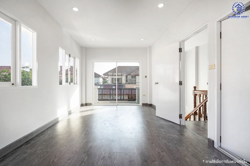 บ้านมือสองตกแต่งใหม่ ม.คุณาลัย บางใหญ่-เซ็นทรัลเวสต์เกต หลังใหญ่สุดคุ้ม! พร้อมอยู่ เนื้อที่ 52.4 ตร.ว. ฟังก์ชั่น 3 ห้องนอน 2 ห้องน้ำ บนทำเลเดินทางสะดวก ติดถนนใหญ่ ใกล้รถไฟฟ้าสถานี "คลองบางไผ่"...