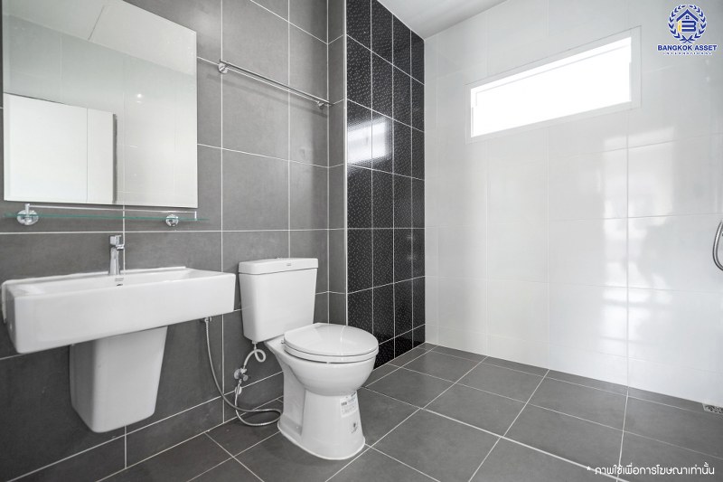 บ้านมือสองตกแต่งใหม่ ม.คุณาลัย บางใหญ่-เซ็นทรัลเวสต์เกต หลังใหญ่สุดคุ้ม! พร้อมอยู่ เนื้อที่ 52.4 ตร.ว. ฟังก์ชั่น 3 ห้องนอน 2 ห้องน้ำ บนทำเลเดินทางสะดวก ติดถนนใหญ่ ใกล้รถไฟฟ้าสถานี "คลองบางไผ่"...