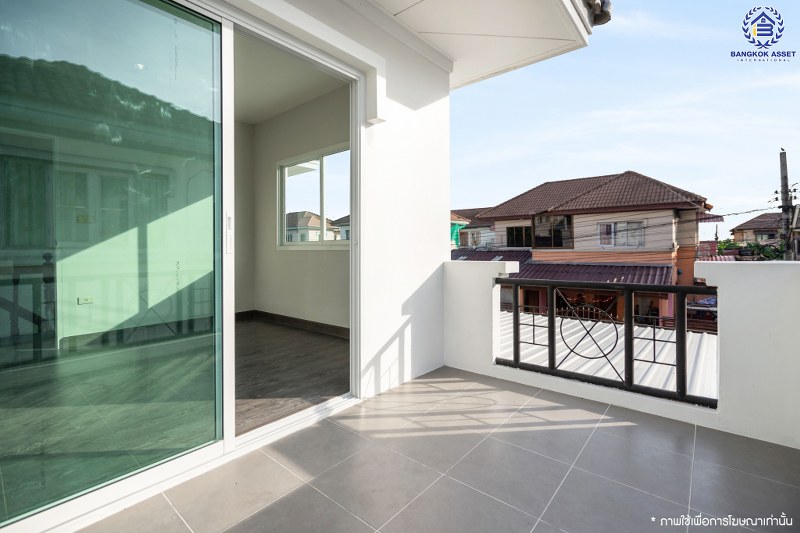 บ้านมือสองตกแต่งใหม่ ม.คุณาลัย บางใหญ่-เซ็นทรัลเวสต์เกต หลังใหญ่สุดคุ้ม! พร้อมอยู่ เนื้อที่ 52.4 ตร.ว. ฟังก์ชั่น 3 ห้องนอน 2 ห้องน้ำ บนทำเลเดินทางสะดวก ติดถนนใหญ่ ใกล้รถไฟฟ้าสถานี "คลองบางไผ่"...