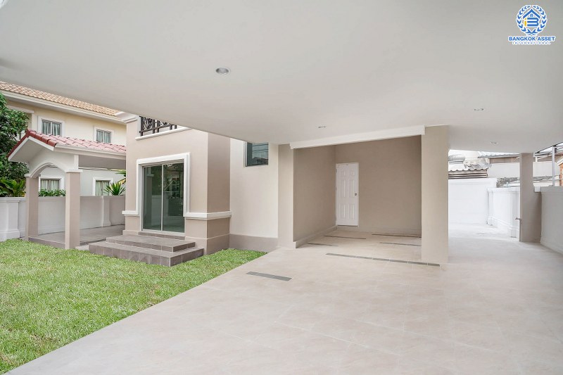 บ้านมือสองตกแต่งใหม่ ถนนเมน ต่อเติมเต็ม หลังใหญ่สุดคุ้ม! ม.พฤกษาวิลเลจ5 บางใหญ่-เซ็นทรัลเวสต์เกต เนื้อที่ 50.6 ตร.ว. ฟังก์ชั่น 3 ห้องนอน 2 ห้องน้ำ พร้อม Mini House 1 ห้อง มีห้องน้ำในตัว บนทำเลเดินทางสะดวก ใกล้รถไฟฟ้าสถานี "คลองบางไผ่" เดินทางเพียง 10 นาทีถึงเซ็นทรัลเวสต์เกต...