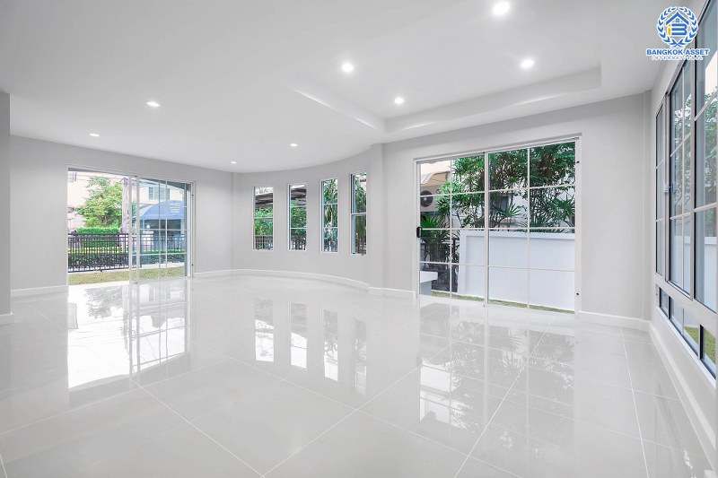 บ้านมือสองตกแต่งใหม่ แบรนด์ LH ทำเลติดถนนราชพฤกษ์ เนื้อที่ 64.9 ตร.ว.โครงการ มัณฑนา ราชพฤกษ์ แต่งครบ จบพร้อมอยู่ พร้อมพื้นที่ส่วนกลาง ทำเลศักยภาพ เดินทางสะดวก ใกล้วงเวียนพระราม5...