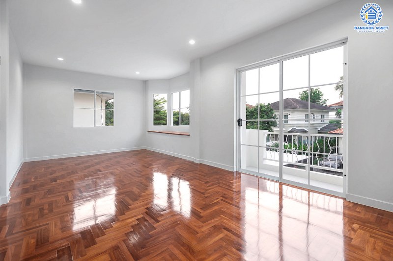 บ้านมือสองตกแต่งใหม่ แบรนด์ LH ทำเลติดถนนราชพฤกษ์ เนื้อที่ 64.9 ตร.ว.โครงการ มัณฑนา ราชพฤกษ์ แต่งครบ จบพร้อมอยู่ พร้อมพื้นที่ส่วนกลาง ทำเลศักยภาพ เดินทางสะดวก ใกล้วงเวียนพระราม5...