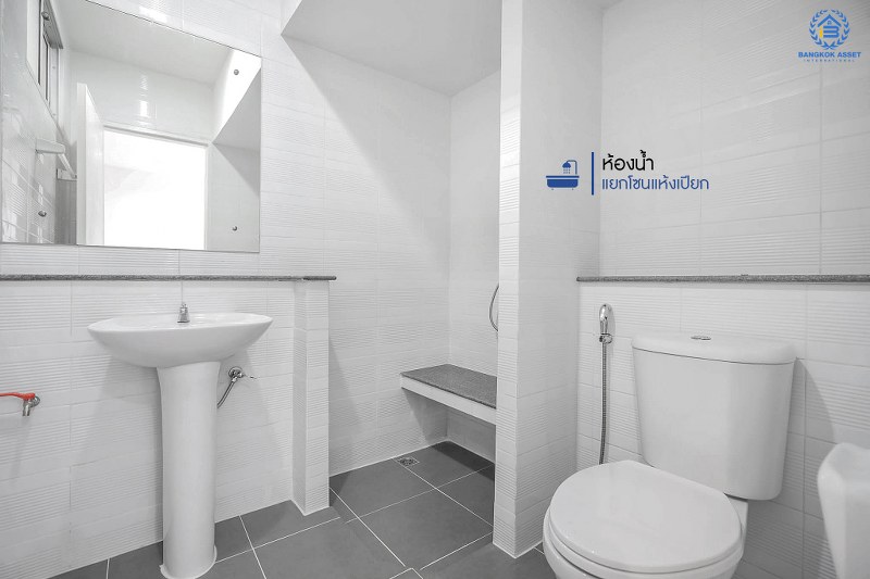 บ้านมือสองตกแต่งใหม่ แบรนด์ดัง Property Perfect โครงการ เดอะวิลล่า ราชพฤกษ์-ท่าอิฐ เพียง 10 นาที ถึงรถไฟฟ้า สถานีบางรักน้อยท่าอิฐ บ้านพร้อมอยู่ ฟังก์ชั่นครบ! เนื้อที่ 18 ตร.ว. 3 ห้องนอน 2 ห้องน้ำ บนทำเลเยี่ยมเชื่อมต่อทั้งถ.รัตนาธิเบศร์ และถ.ราชพฤกษ์...