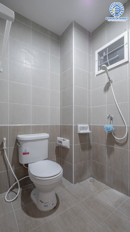 ทาวน์เฮ้าส์มือสองนนทบุรี ม.บัวทองธานีพาร์ควิลล์12 กาญจนาภิเษก-บางบัวทอง เนื้อที่ 21 ตร.ว. ฟังก์ชั่น 3 ห้องนอน ต่อเติมครัว แถมแอร์ 2 เครื่อง ทำเลดี ใกล้เซ็นทรัลเวสต์เกต และ MRTสถานี "คลองบางไผ่" ราคาถูกที่สุดในโครงการ*...