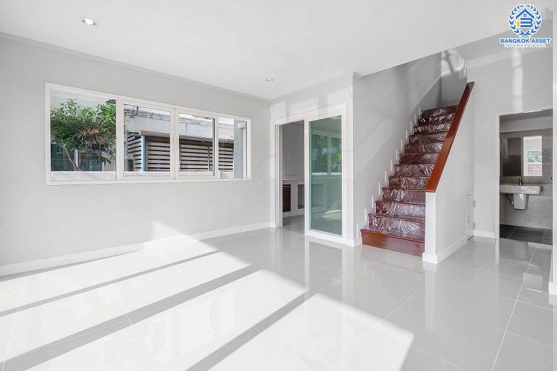 บ้านมือสองตกแต่งใหม่ หลังมุม คุณภาพแบรนด์ศุภาลัย* โครงการ ศุภาลัยการ์เด้นวิลล์ ปิ่นเกล้า-พระราม5 เนื้อที่ 58.5 ตร.ว. แต่งครบ พร้อมอยู่ ฟังก์ชั่นโดดเด่น 3 ห้องนอน 3 ห้องน้ำ บนทำเลสุดสะดวก เชื่อมต่อปิ่นเกล้า-ศาลายา ใกล้เซ็นทรัลเวสต์เกต และจุดขึ้นทางด่วน "ศรีรัช"