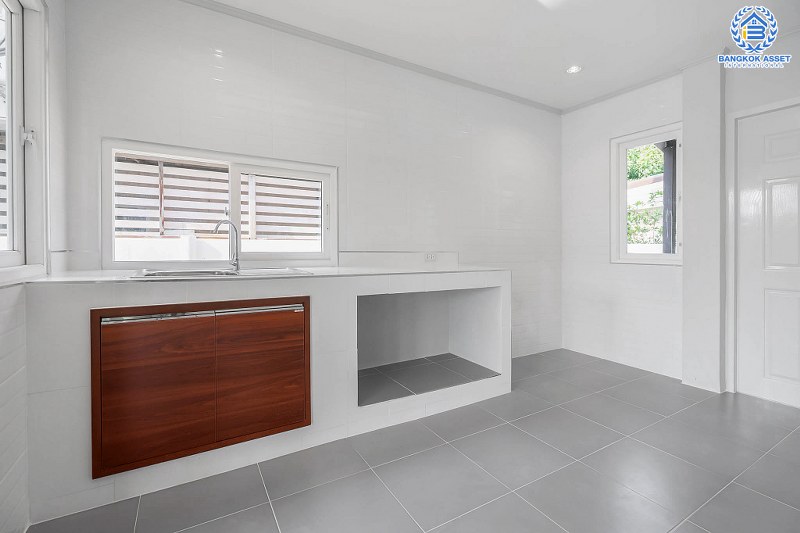 บ้านมือสองตกแต่งใหม่ หลังมุม คุณภาพแบรนด์ศุภาลัย* โครงการ ศุภาลัยการ์เด้นวิลล์ ปิ่นเกล้า-พระราม5 เนื้อที่ 58.5 ตร.ว. แต่งครบ พร้อมอยู่ ฟังก์ชั่นโดดเด่น 3 ห้องนอน 3 ห้องน้ำ บนทำเลสุดสะดวก เชื่อมต่อปิ่นเกล้า-ศาลายา ใกล้เซ็นทรัลเวสต์เกต และจุดขึ้นทางด่วน "ศรีรัช"