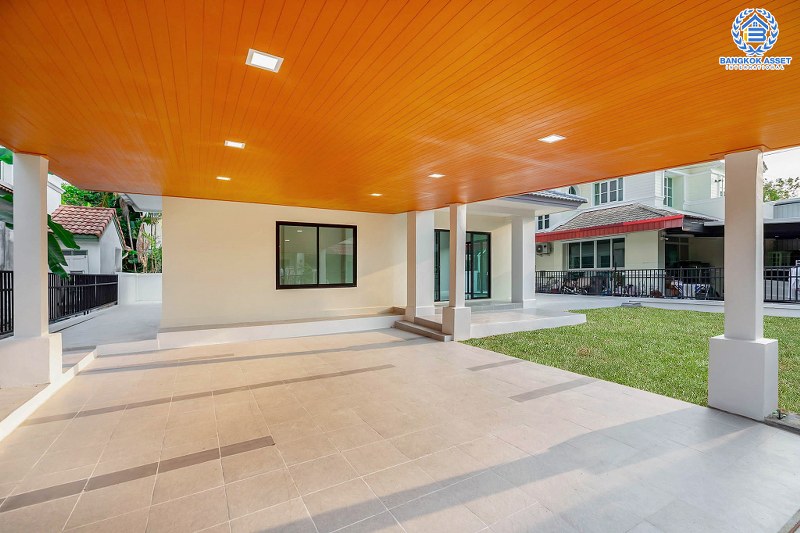 บ้านมือสองตกแต่งใหม่ หลังใหญ่สุดคุ้ม เนื้อที่ 87.1 ตร.ว. โครงการ มัณฑนา ปิ่นเกล้า-กาญจนาภิเษก (ซ.วัดพระเงิน) บ้านพร้อมอยู่ ตกแต่ง/ต่อเติมครบ มากฟังก์ชั่น 4 ห้องนอน 3 ห้องน้ำ เดินทางสะดวก บนทำเลติดถนนใหญ่ ใกล้เซ็นทรัลเวสต์เกต รถไฟฟ้าสายสีม่วง "สถานีตลาดบางใหญ่" และทางด่วนศรีรัช!...