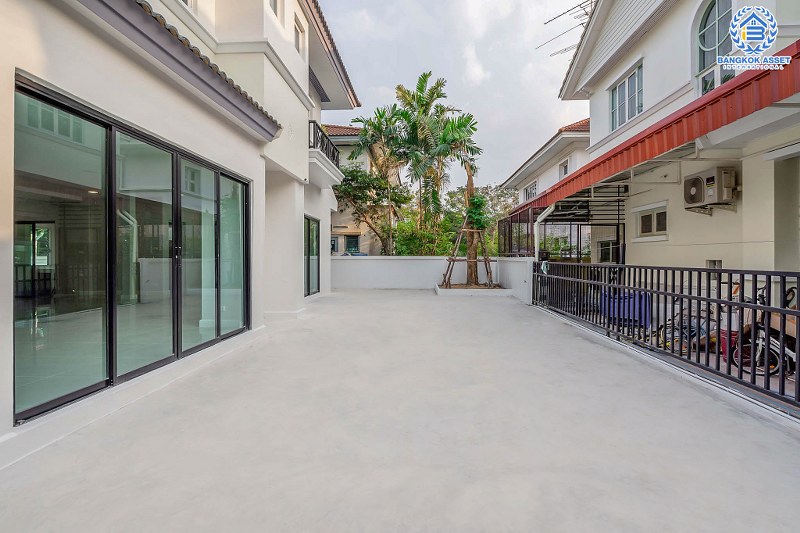 บ้านมือสองตกแต่งใหม่ หลังใหญ่สุดคุ้ม เนื้อที่ 87.1 ตร.ว. โครงการ มัณฑนา ปิ่นเกล้า-กาญจนาภิเษก (ซ.วัดพระเงิน) บ้านพร้อมอยู่ ตกแต่ง/ต่อเติมครบ มากฟังก์ชั่น 4 ห้องนอน 3 ห้องน้ำ เดินทางสะดวก บนทำเลติดถนนใหญ่ ใกล้เซ็นทรัลเวสต์เกต รถไฟฟ้าสายสีม่วง "สถานีตลาดบางใหญ่" และทางด่วนศรีรัช!...