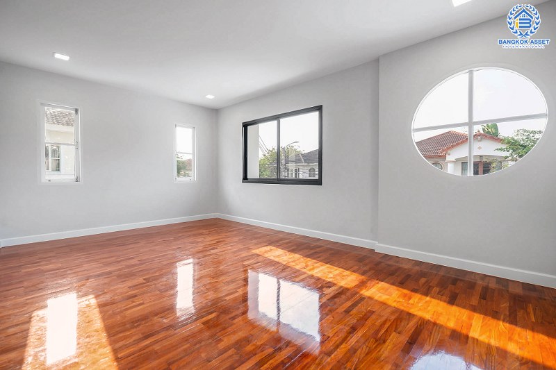 บ้านมือสองตกแต่งใหม่ หลังใหญ่สุดคุ้ม เนื้อที่ 87.1 ตร.ว. โครงการ มัณฑนา ปิ่นเกล้า-กาญจนาภิเษก (ซ.วัดพระเงิน) บ้านพร้อมอยู่ ตกแต่ง/ต่อเติมครบ มากฟังก์ชั่น 4 ห้องนอน 3 ห้องน้ำ เดินทางสะดวก บนทำเลติดถนนใหญ่ ใกล้เซ็นทรัลเวสต์เกต รถไฟฟ้าสายสีม่วง "สถานีตลาดบางใหญ่" และทางด่วนศรีรัช!...