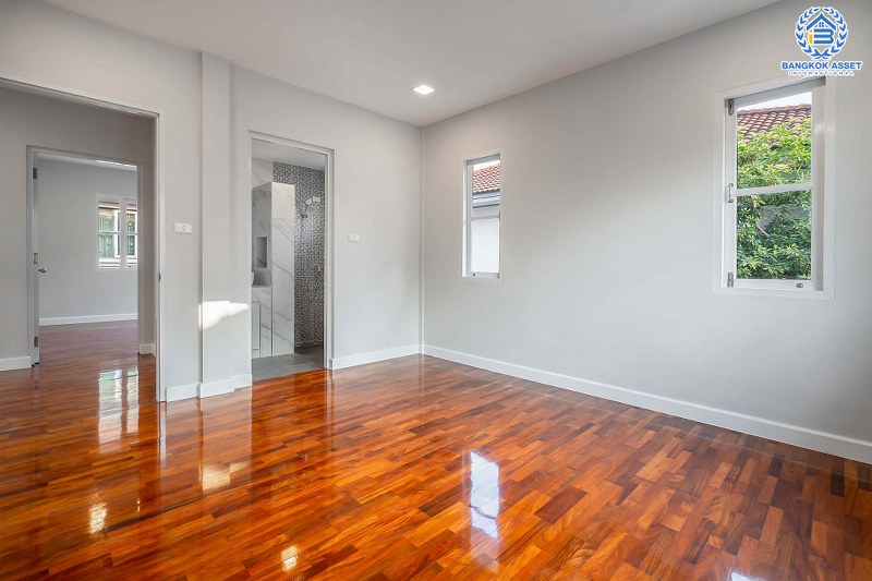 บ้านมือสองตกแต่งใหม่ หลังใหญ่สุดคุ้ม เนื้อที่ 87.1 ตร.ว. โครงการ มัณฑนา ปิ่นเกล้า-กาญจนาภิเษก (ซ.วัดพระเงิน) บ้านพร้อมอยู่ ตกแต่ง/ต่อเติมครบ มากฟังก์ชั่น 4 ห้องนอน 3 ห้องน้ำ เดินทางสะดวก บนทำเลติดถนนใหญ่ ใกล้เซ็นทรัลเวสต์เกต รถไฟฟ้าสายสีม่วง "สถานีตลาดบางใหญ่" และทางด่วนศรีรัช!...