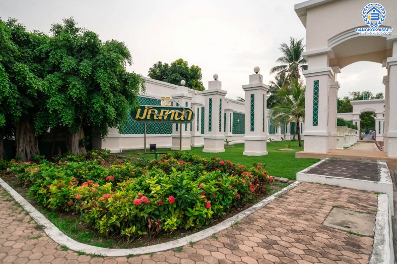 บ้านมือสองตกแต่งใหม่ หลังใหญ่สุดคุ้ม เนื้อที่ 87.1 ตร.ว. โครงการ มัณฑนา ปิ่นเกล้า-กาญจนาภิเษก (ซ.วัดพระเงิน) บ้านพร้อมอยู่ ตกแต่ง/ต่อเติมครบ มากฟังก์ชั่น 4 ห้องนอน 3 ห้องน้ำ เดินทางสะดวก บนทำเลติดถนนใหญ่ ใกล้เซ็นทรัลเวสต์เกต รถไฟฟ้าสายสีม่วง "สถานีตลาดบางใหญ่" และทางด่วนศรีรัช!...