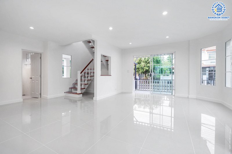 บ้านมือสองตกแต่งใหม่ คุณภาพแบรนด์ LH โครงการ ชลลดา บางใหญ่-เซ็นทรัลเวสต์เกต พร้อมทุกการเข้าอยู่ เนื้อที่ 55.8 ตร.ว. ฟังก์ชั่น 3 ห้องนอน 2 ห้องน้ำ พร้อม facilities ครบครัน บนทำเลศักยภาพ เดินทางสะดวก ใกล้ถ.กาญจนาภิเษก เพียง 10 นาทีถึงรถไฟฟ้า "สถานีคลองบางไผ่"...