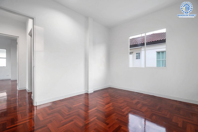 บ้านมือสองตกแต่งใหม่ คุณภาพแบรนด์ LH โครงการ ชลลดา บางใหญ่-เซ็นทรัลเวสต์เกต พร้อมทุกการเข้าอยู่ เนื้อที่ 55.8 ตร.ว. ฟังก์ชั่น 3 ห้องนอน 2 ห้องน้ำ พร้อม facilities ครบครัน บนทำเลศักยภาพ เดินทางสะดวก ใกล้ถ.กาญจนาภิเษก เพียง 10 นาทีถึงรถไฟฟ้า "สถานีคลองบางไผ่"...