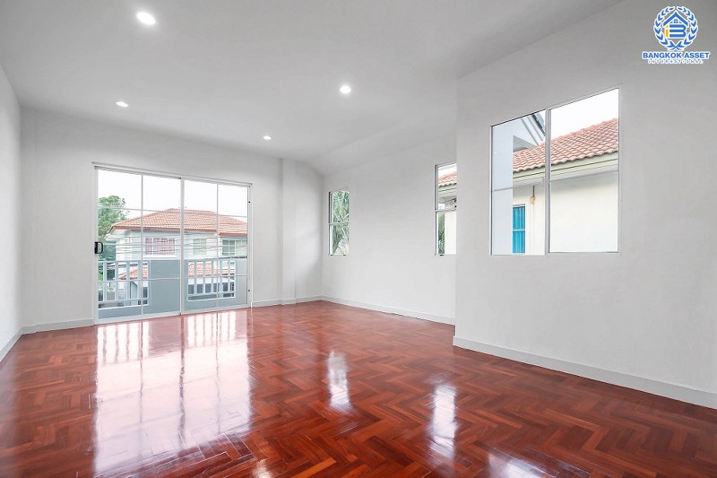 บ้านมือสองตกแต่งใหม่ คุณภาพแบรนด์ LH โครงการ ชลลดา บางใหญ่-เซ็นทรัลเวสต์เกต พร้อมทุกการเข้าอยู่ เนื้อที่ 55.8 ตร.ว. ฟังก์ชั่น 3 ห้องนอน 2 ห้องน้ำ พร้อม facilities ครบครัน บนทำเลศักยภาพ เดินทางสะดวก ใกล้ถ.กาญจนาภิเษก เพียง 10 นาทีถึงรถไฟฟ้า "สถานีคลองบางไผ่"...