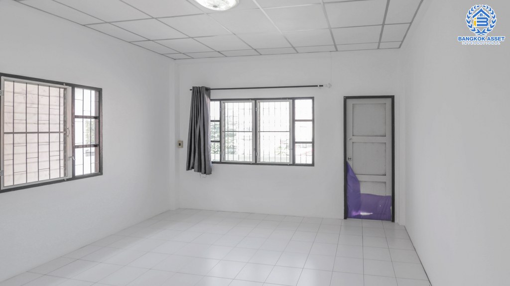 ทาวน์เฮ้าส์มือสองนนทบุรี ม.พระปิ่น3 กาญจนาภิเษก เนื้อที่ 21.3 ตร.ว. หน้ากว้าง 6 เมตร พร้อมอยู่ บนทำเลเดินทางสะดวก ใกล้เซ็นทรัลเวสต์เกต และรถไฟฟ้าสถานี "ตลาดบางใหญ่"...