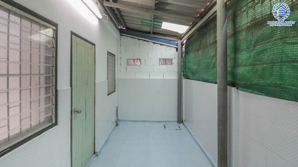 ทาวน์เฮ้าส์มือสองนนทบุรี ม.พระปิ่น3 กาญจนาภิเษก เนื้อที่ 21.3 ตร.ว. หน้ากว้าง 6 เมตร พร้อมอยู่ บนทำเลเดินทางสะดวก ใกล้เซ็นทรัลเวสต์เกต และรถไฟฟ้าสถานี "ตลาดบางใหญ่"...