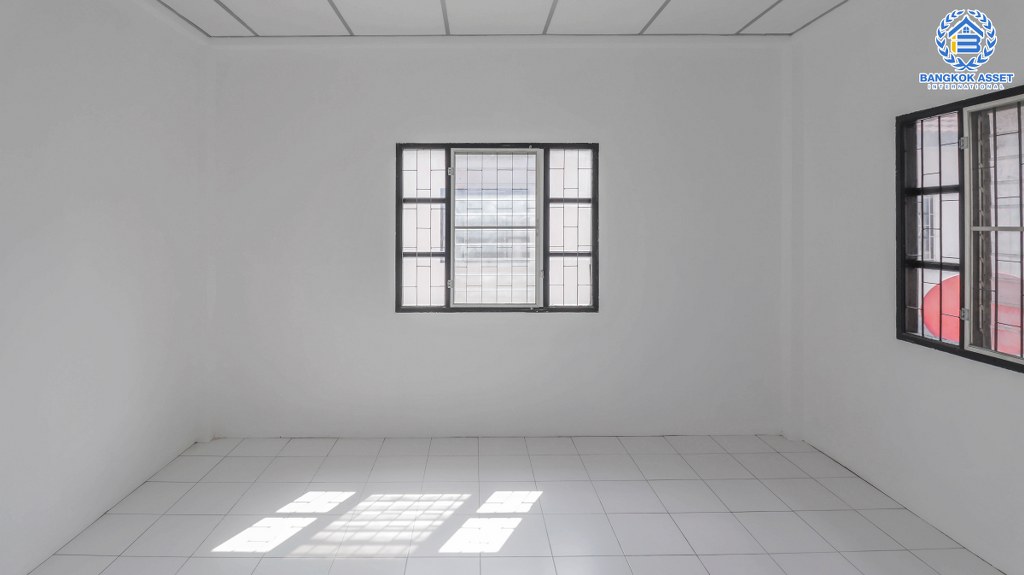 ทาวน์เฮ้าส์มือสองนนทบุรี ม.พระปิ่น3 กาญจนาภิเษก เนื้อที่ 21.3 ตร.ว. หน้ากว้าง 6 เมตร พร้อมอยู่ บนทำเลเดินทางสะดวก ใกล้เซ็นทรัลเวสต์เกต และรถไฟฟ้าสถานี "ตลาดบางใหญ่"...