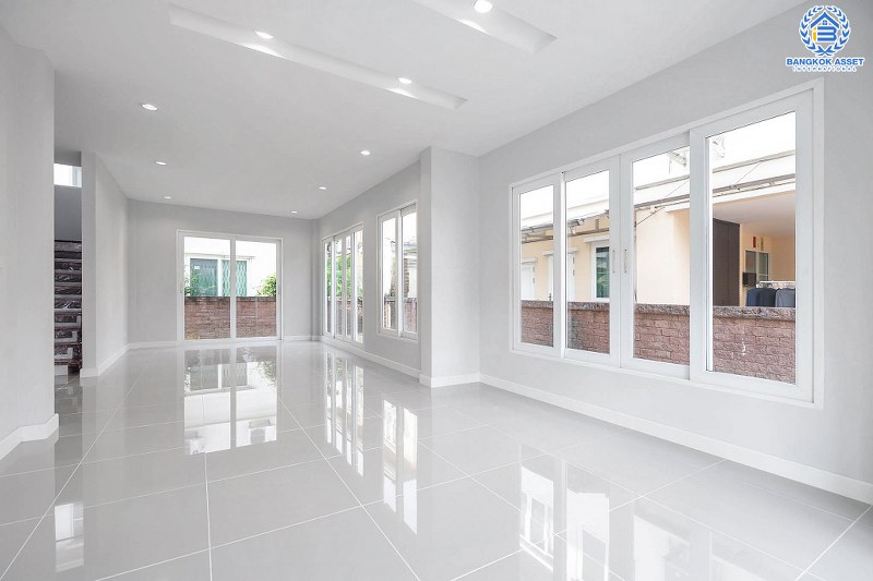 บ้านมือสองตกแต่งใหม่  สังคมคุณภาพแบรนด์ Q.House โครงการ คาซ่าวิลล์ ราชพฤกษ์-รัตนาธิเบศร์1 เนื้อที่ 60.8 ตร.ว. ฟังก์ชั่น 3 ห้องนอน 3 ห้องน้ำ บนทำเลศักยภาพ ติดถนนราชพฤกษ์ ใกล้รถไฟฟ้า สถานีบางรักน้อยท่าอิฐ...