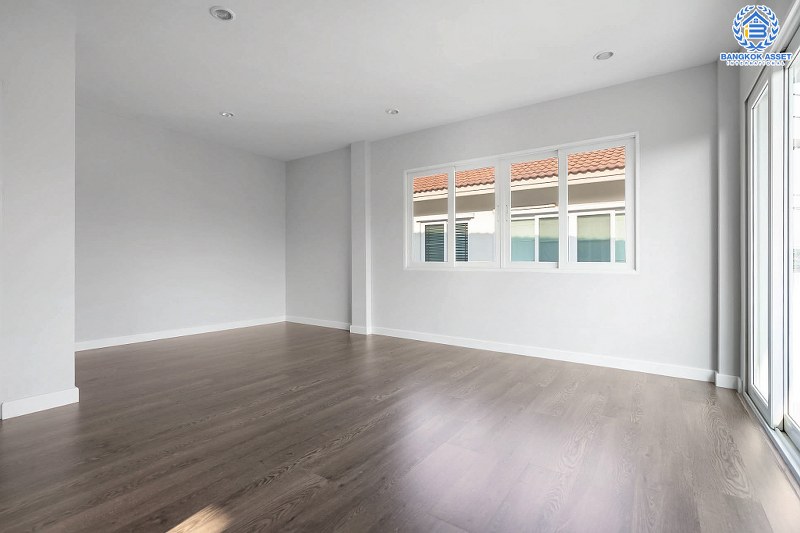 บ้านมือสองตกแต่งใหม่  สังคมคุณภาพแบรนด์ Q.House โครงการ คาซ่าวิลล์ ราชพฤกษ์-รัตนาธิเบศร์1 เนื้อที่ 60.8 ตร.ว. ฟังก์ชั่น 3 ห้องนอน 3 ห้องน้ำ บนทำเลศักยภาพ ติดถนนราชพฤกษ์ ใกล้รถไฟฟ้า สถานีบางรักน้อยท่าอิฐ...