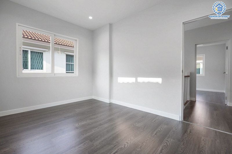 บ้านมือสองตกแต่งใหม่  สังคมคุณภาพแบรนด์ Q.House โครงการ คาซ่าวิลล์ ราชพฤกษ์-รัตนาธิเบศร์1 เนื้อที่ 60.8 ตร.ว. ฟังก์ชั่น 3 ห้องนอน 3 ห้องน้ำ บนทำเลศักยภาพ ติดถนนราชพฤกษ์ ใกล้รถไฟฟ้า สถานีบางรักน้อยท่าอิฐ...