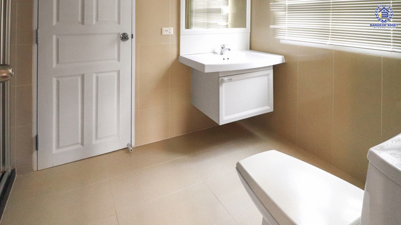 บ้านเดี่ยวมือสองนนทบุรี แบรนด์ดัง ม.ลัดดารมย์ ชัยพฤกษ์-แจ้งวัฒนะ หลังใหญ่ 87.5 ตร.ว. ตกแต่งบิ้วท์อินทั้งหลัง พร้อมสวนสวยรอบบ้าน บนทำเลติดถนนชัยพฤกษ์ เชื่อมสู่แจ้งวัฒนะ ราชพฤกษ์ได้อย่างรวดเร็ว