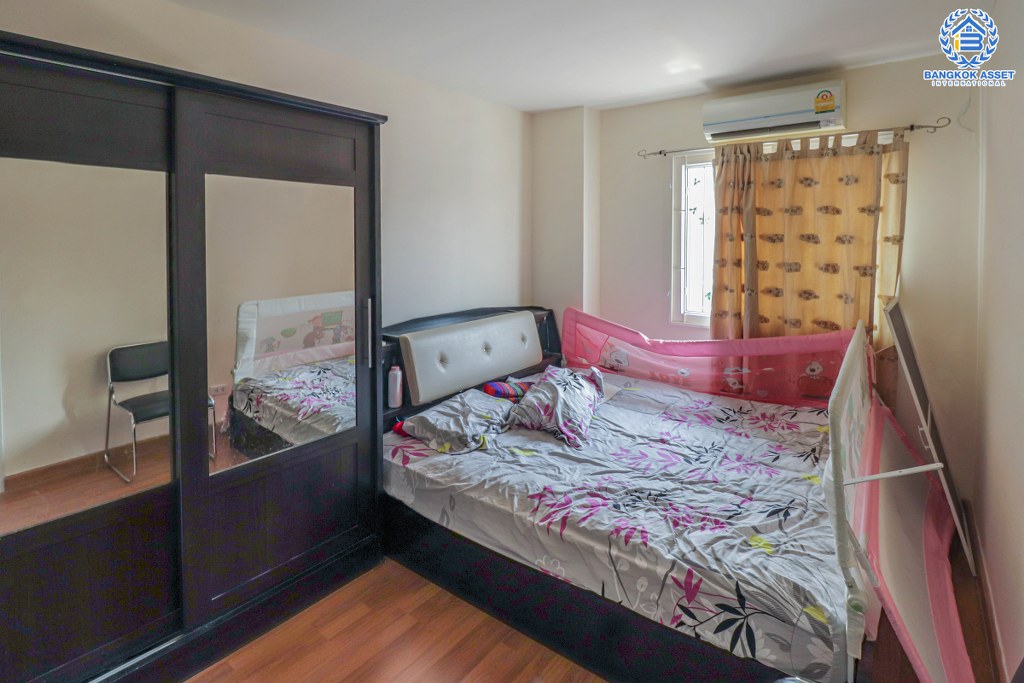 ทาวน์เฮ้าส์มือสองนนทบุรี ทำเลติดถนนราชพฤกษ์ ใกล้วงเวียนพระรามห้า ม.พฤกษาทาวน์ บ้านต่อเติมครบ เนื้อที่ 22.9 ตร.ว. หน้ากว้าง 6 เมตร ฟังก์ชั่น 3 ห้องนอน พร้อมห้องเก็บของชั้นล่าง ราคาสุดคุ้ม!...